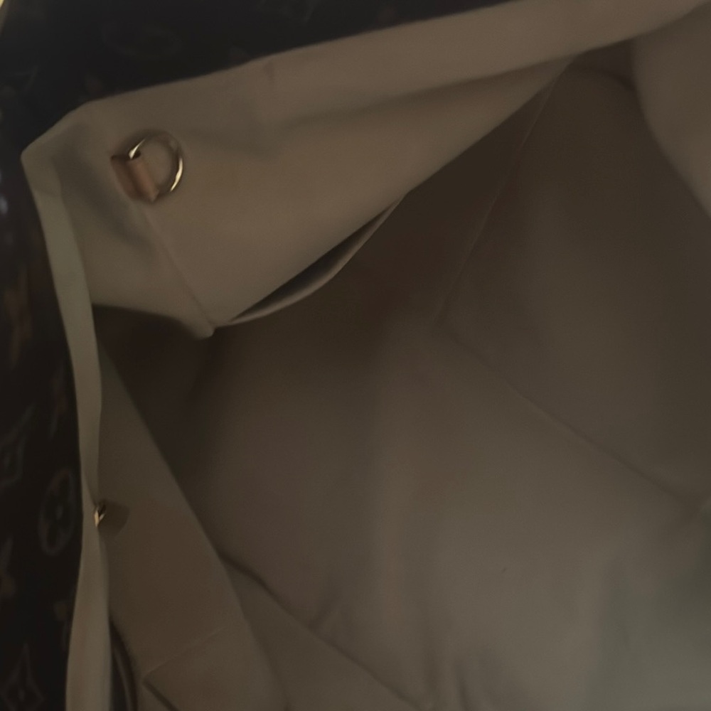 Louis Vuitton  GM Artsy - Picture 12 of 17